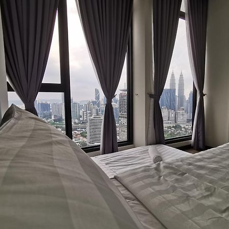Expressionz Designer Suites Host By Aurora Premium Stay Куала-Лумпур Экстерьер фото