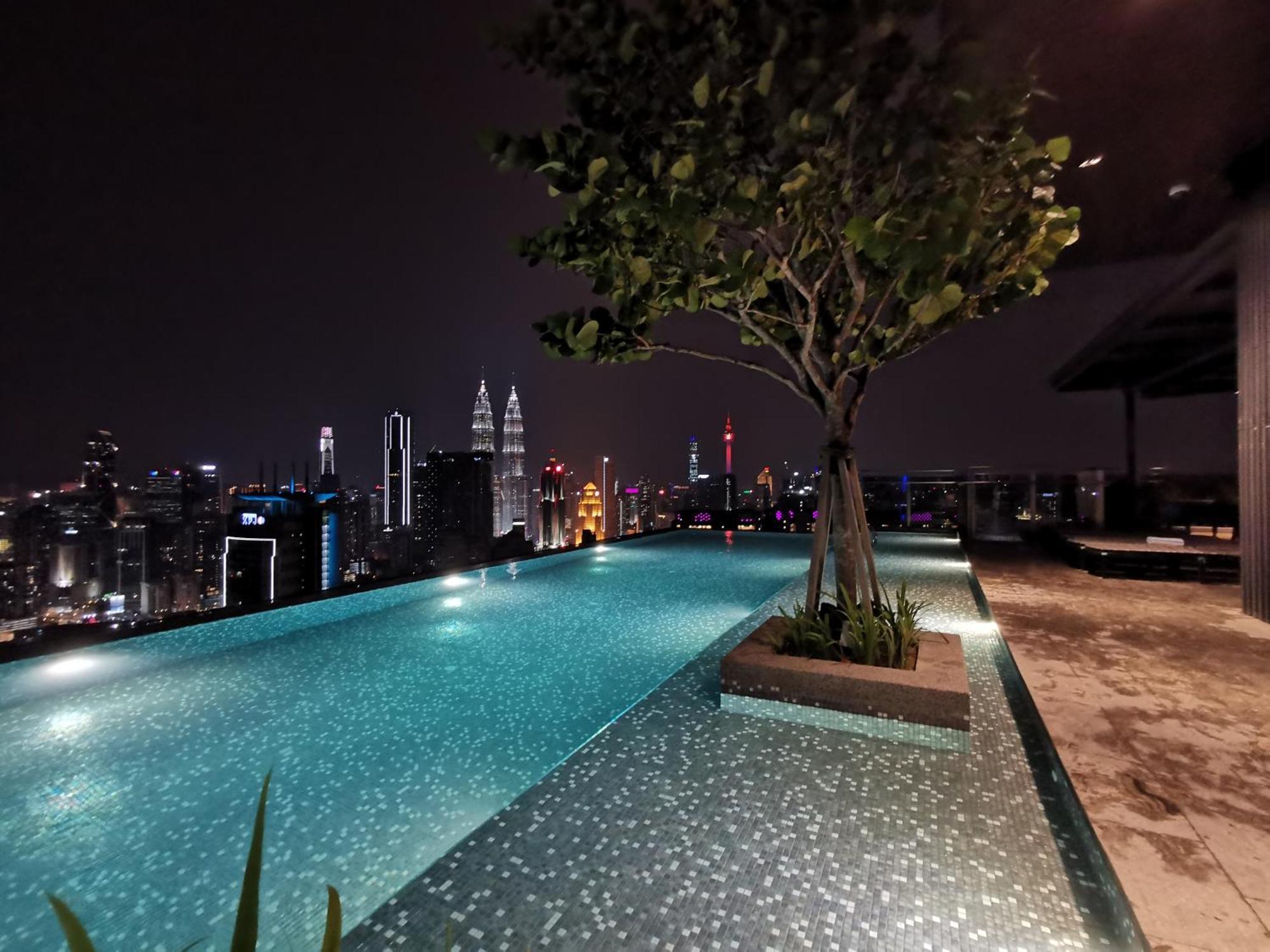 Expressionz Designer Suites Host By Aurora Premium Stay Куала-Лумпур Экстерьер фото