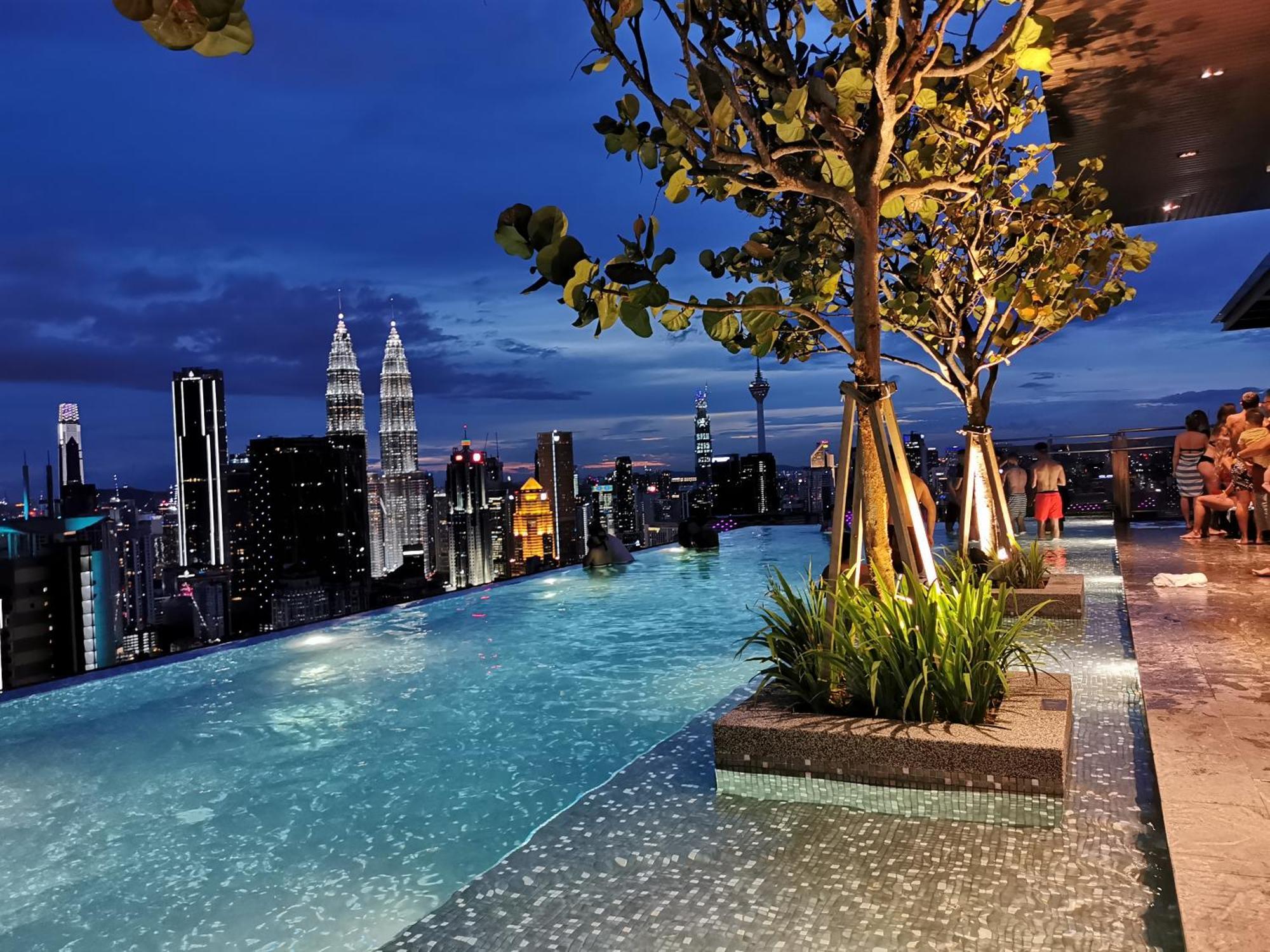 Expressionz Designer Suites Host By Aurora Premium Stay Куала-Лумпур Экстерьер фото